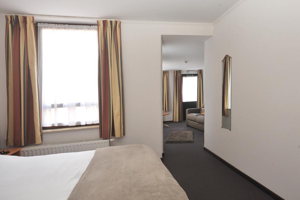 Hotel Du Perron Theux Szoba fotó